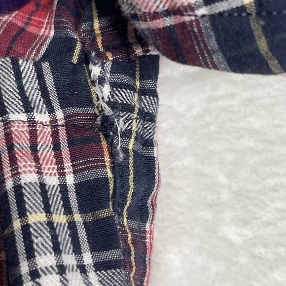 Izod Mens Button Up Shirt 2XLT  Long Sleeve Lightweight Red Black Yellow Plaid - Picture 5 of 9